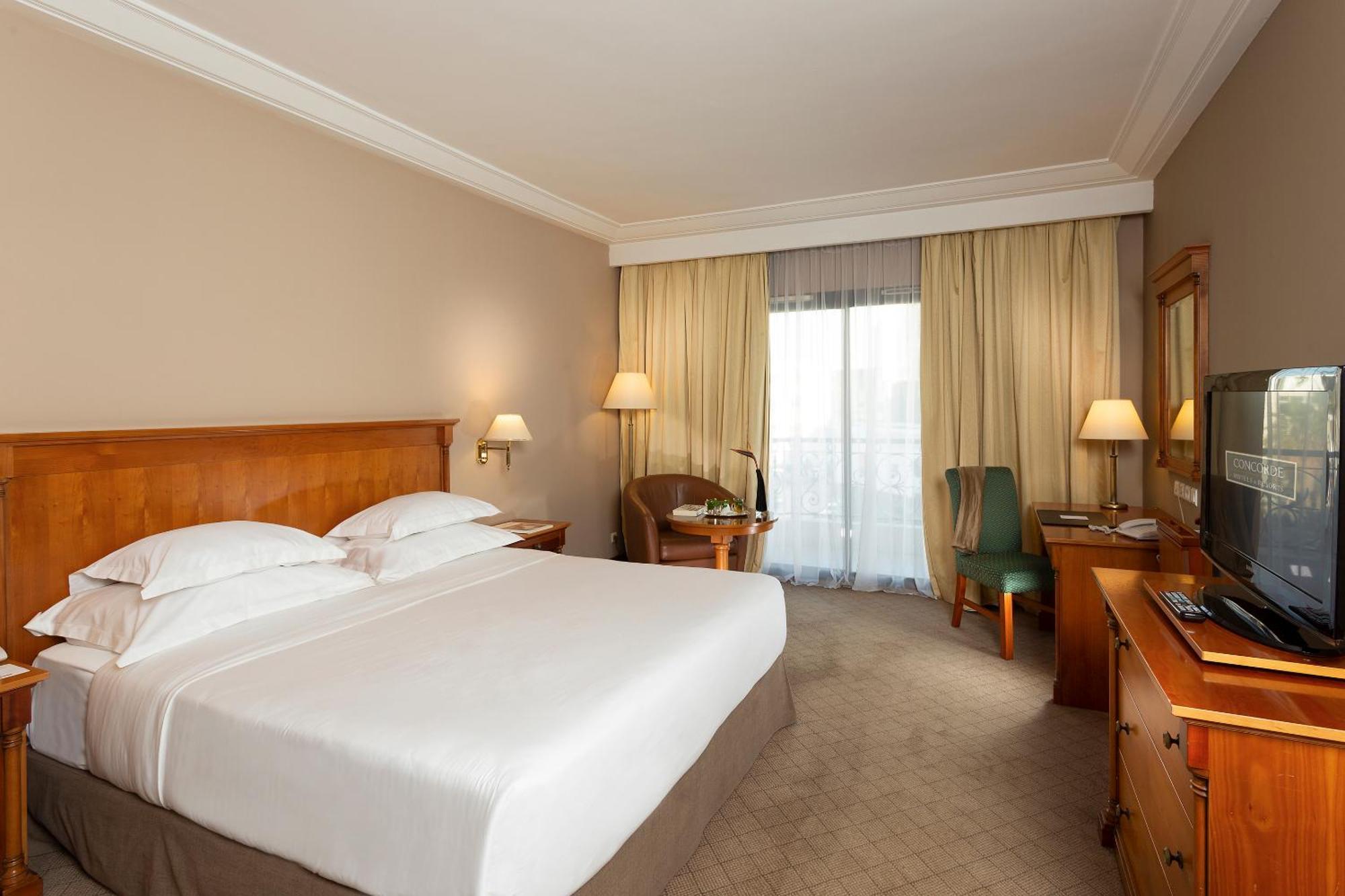 Double Room,925780861:JPEG